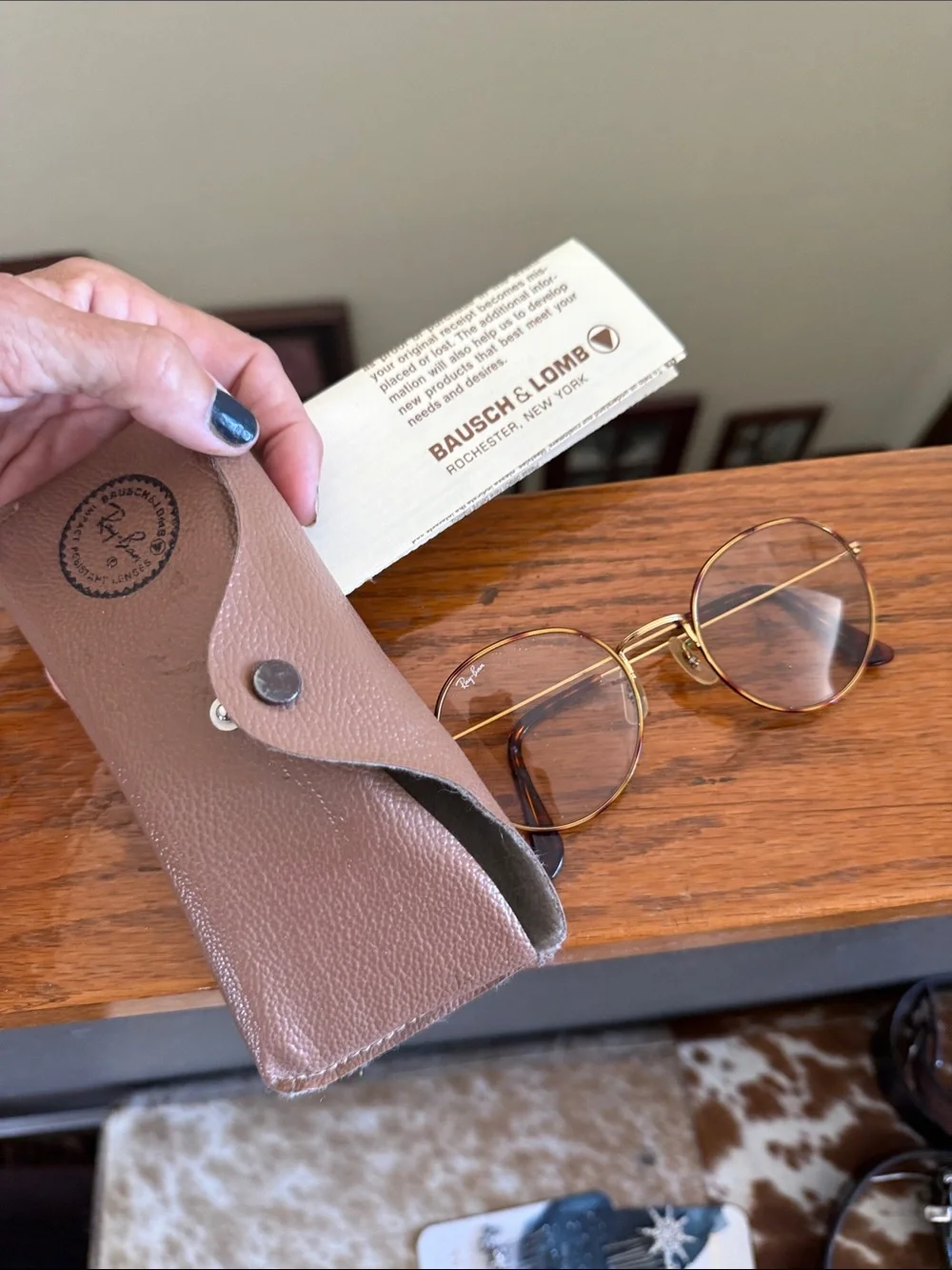 Vintage 80s B&L Ray-Ban Round Tortuga Gold Sunglasses 52-21 USA w/ Case